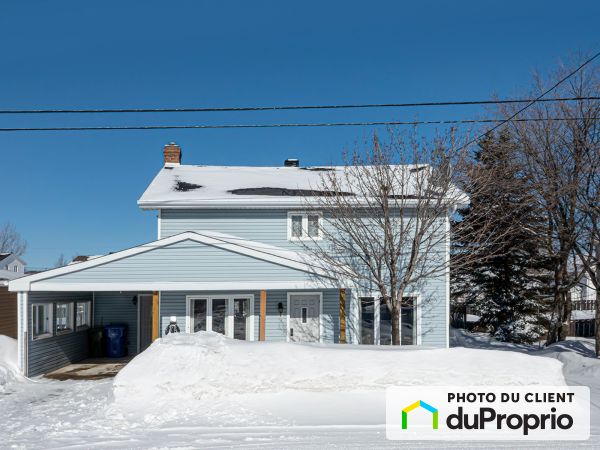 17, rue de Tonawanda, Port-Cartier à vendre