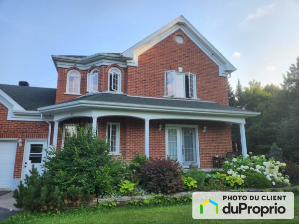 99 route 212 Ouest, La Patrie for sale