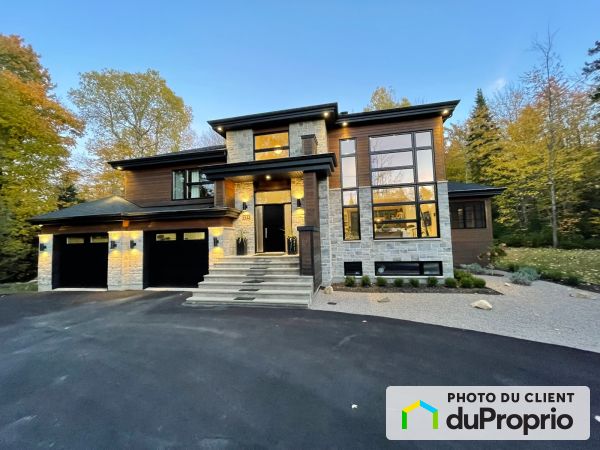 111 chemin Paquin, Ste-Anne-Des-Lacs for sale