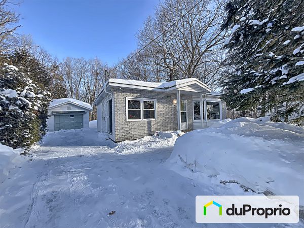 16 60e avenue, St-Hippolyte for sale