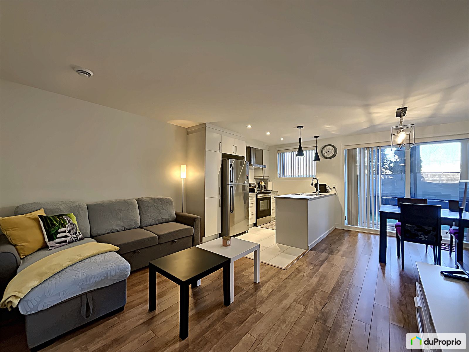 Condominium for sale Longueuil (St-Hubert) bedroom bathroom