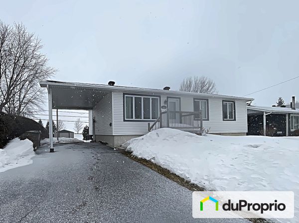 415, avenue Duquesne, St-Hyacinthe (Douville) à vendre