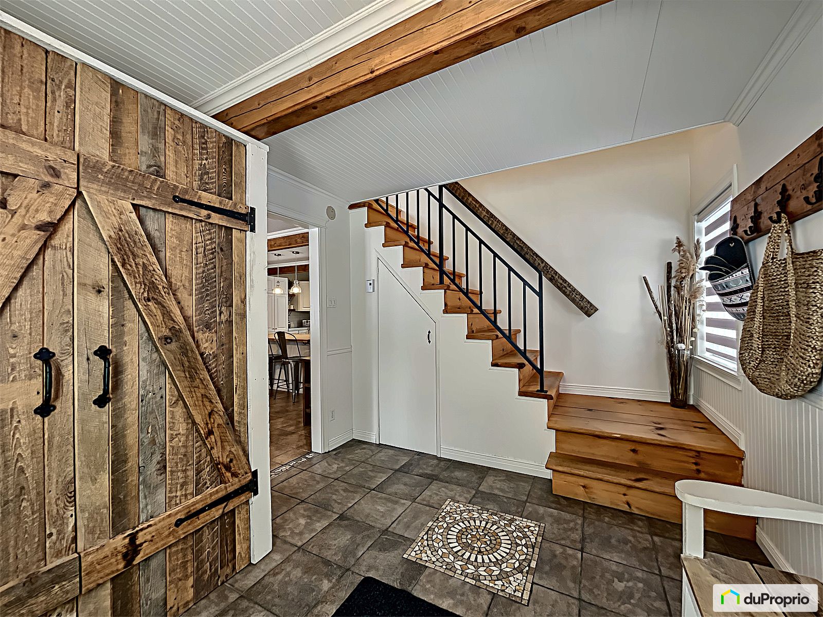 11201 Route Pauze — photo 2