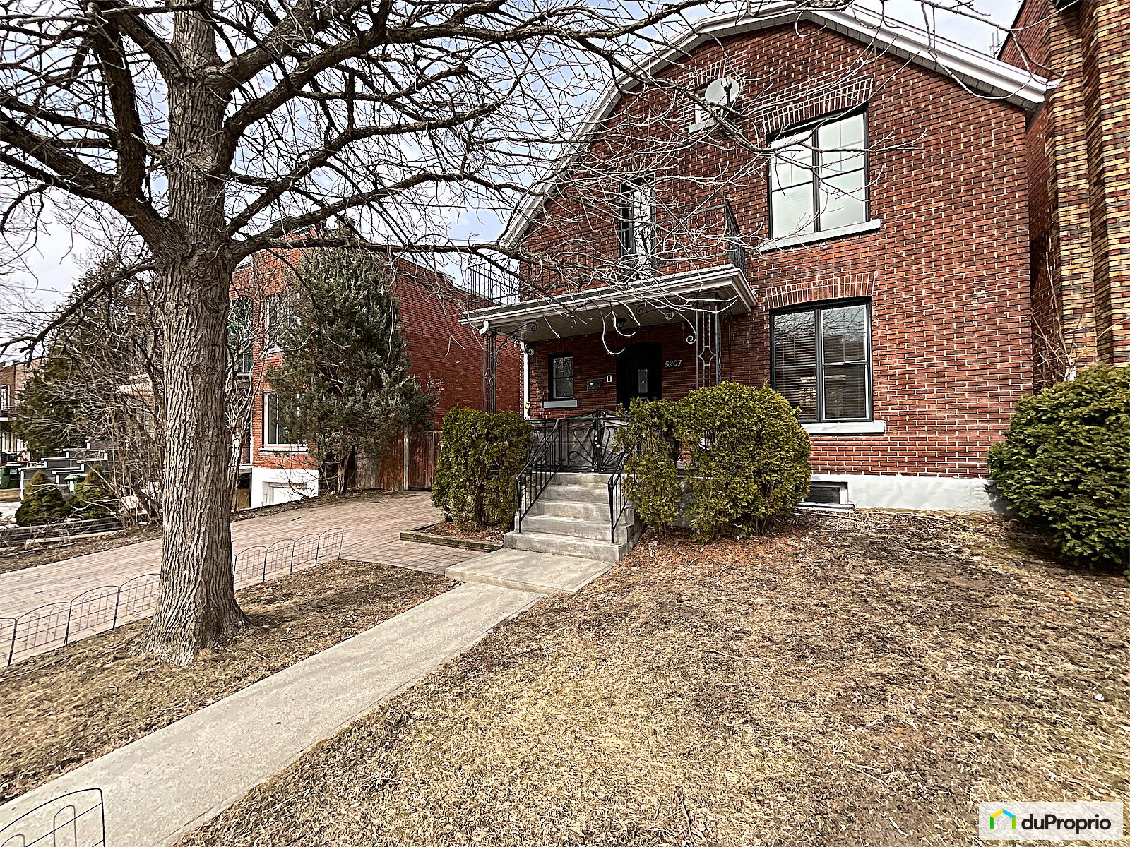 5207 Avenue Coolbrook — photo 3