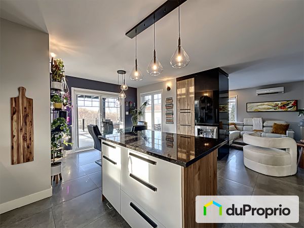 1242, rue Gabriel-Druillettes, Chicoutimi (Chicoutimi) à vendre