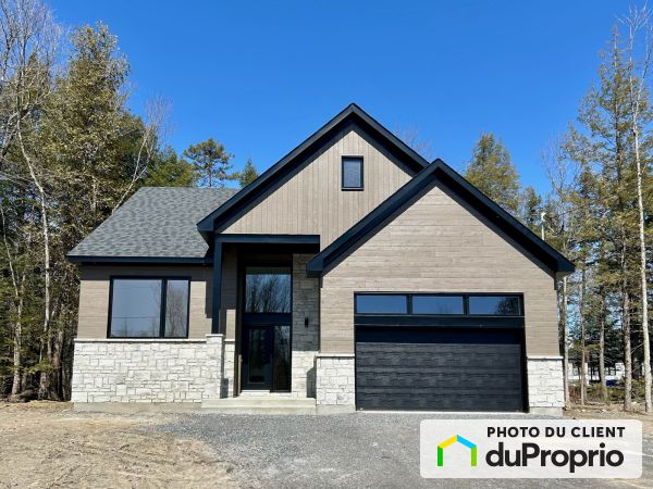 630 rue Adèle-Berthelot, St-Colomban for sale