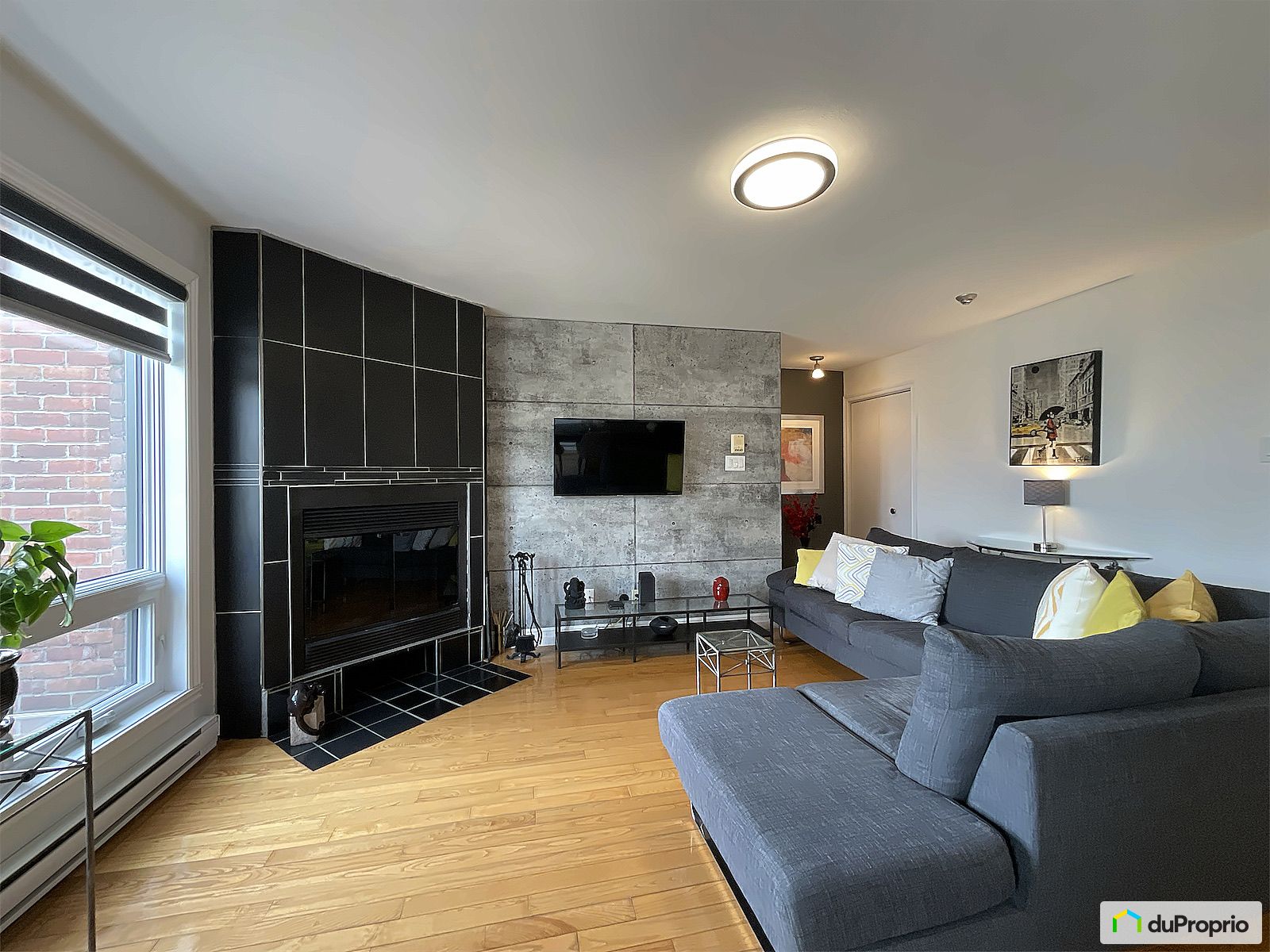 203 Boulevard De La Cite Des J — photo 2