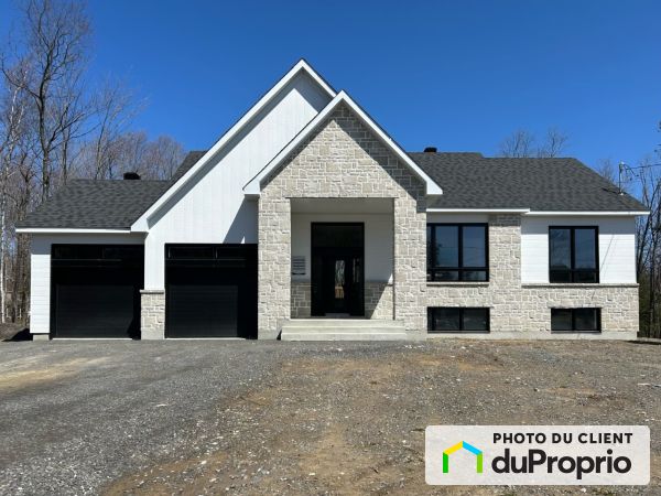 327 rue John-Ryan, St-Colomban for sale