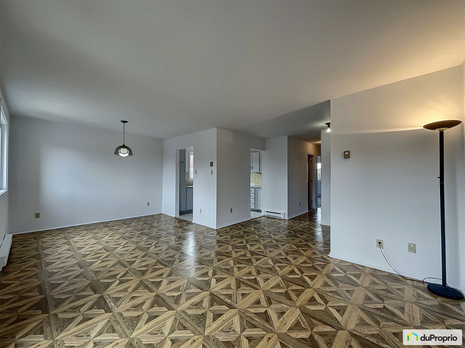 105 2580 Avenue Neuville — photo 3