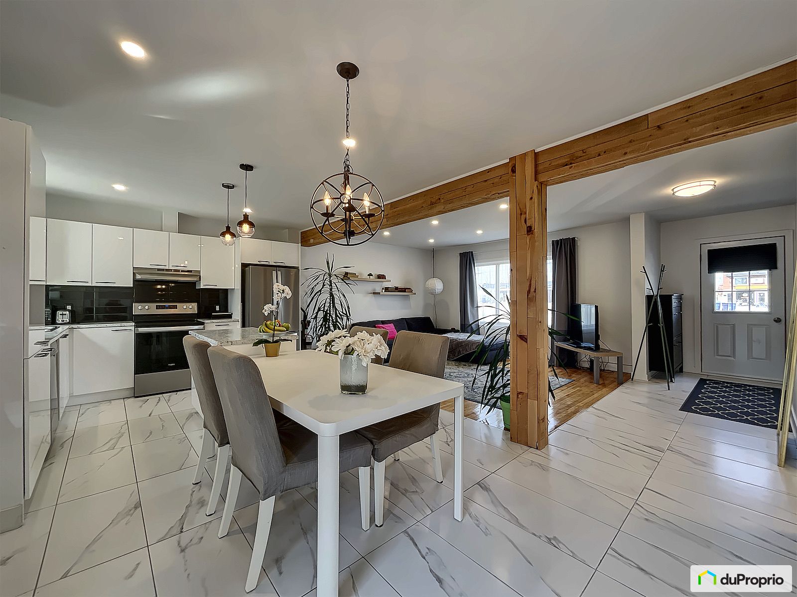 557 Rue De Berri — photo 2