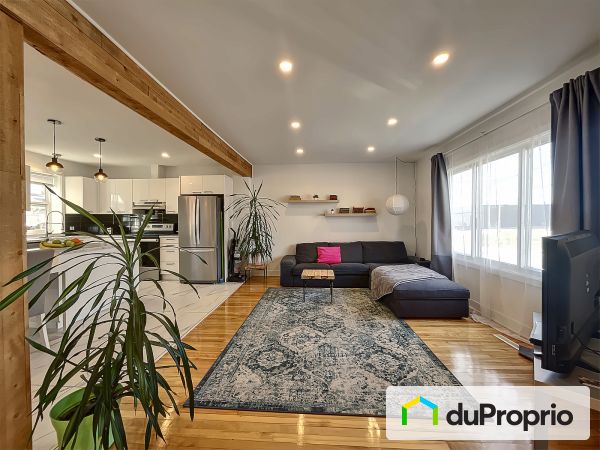 557 Rue de Berri, Pont-Viau for sale