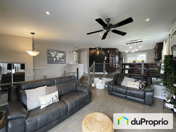 77 rue des Mésanges, Coteau-Du-Lac for sale