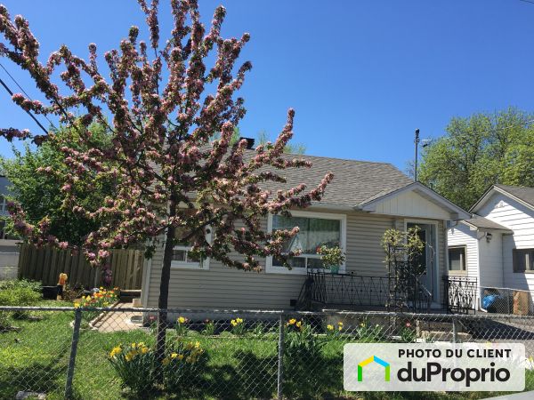 Front Yard - 2810 rue Paul-Pau, Mercier / Hochelaga / Maisonneuve for sale