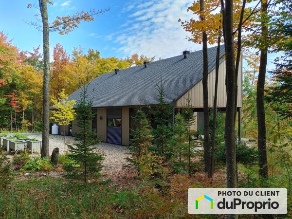 Rear View - 507 chemin Simoneau, Orford for sale