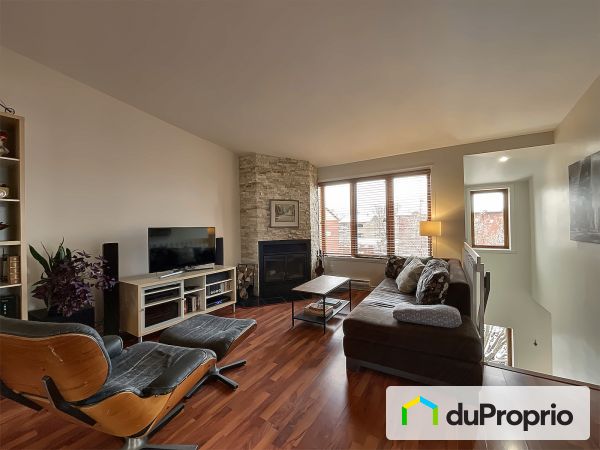 Salon du logement - 1374 rue Lacoste, Longueuil (Vieux-Longueuil) à vendre