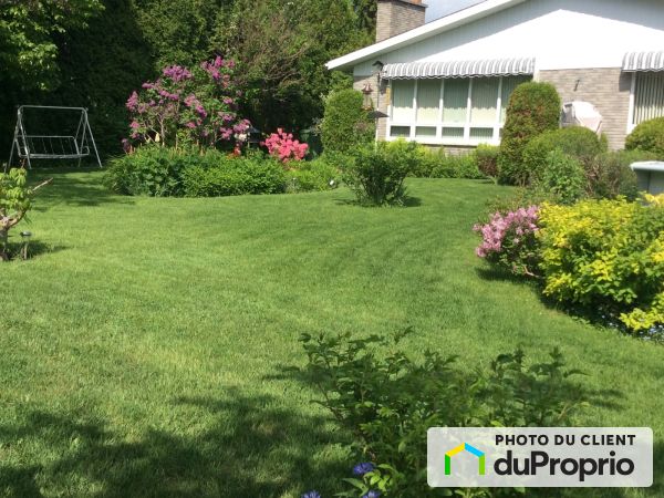 185 avenue de la Colline, Alma for sale