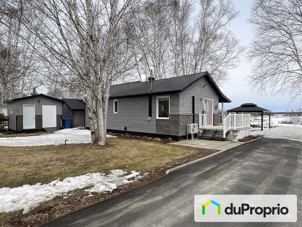 3482, chemin du Canal, St-Félicien à vendre