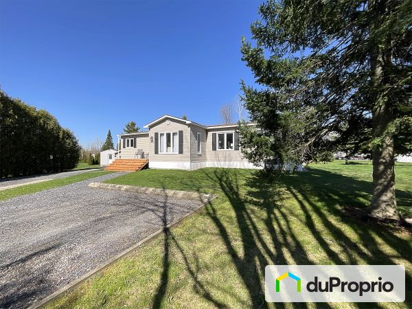 103 rue Annette, Brigham for sale