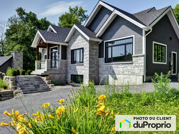 6 chemin Blanc, Stoneham for sale