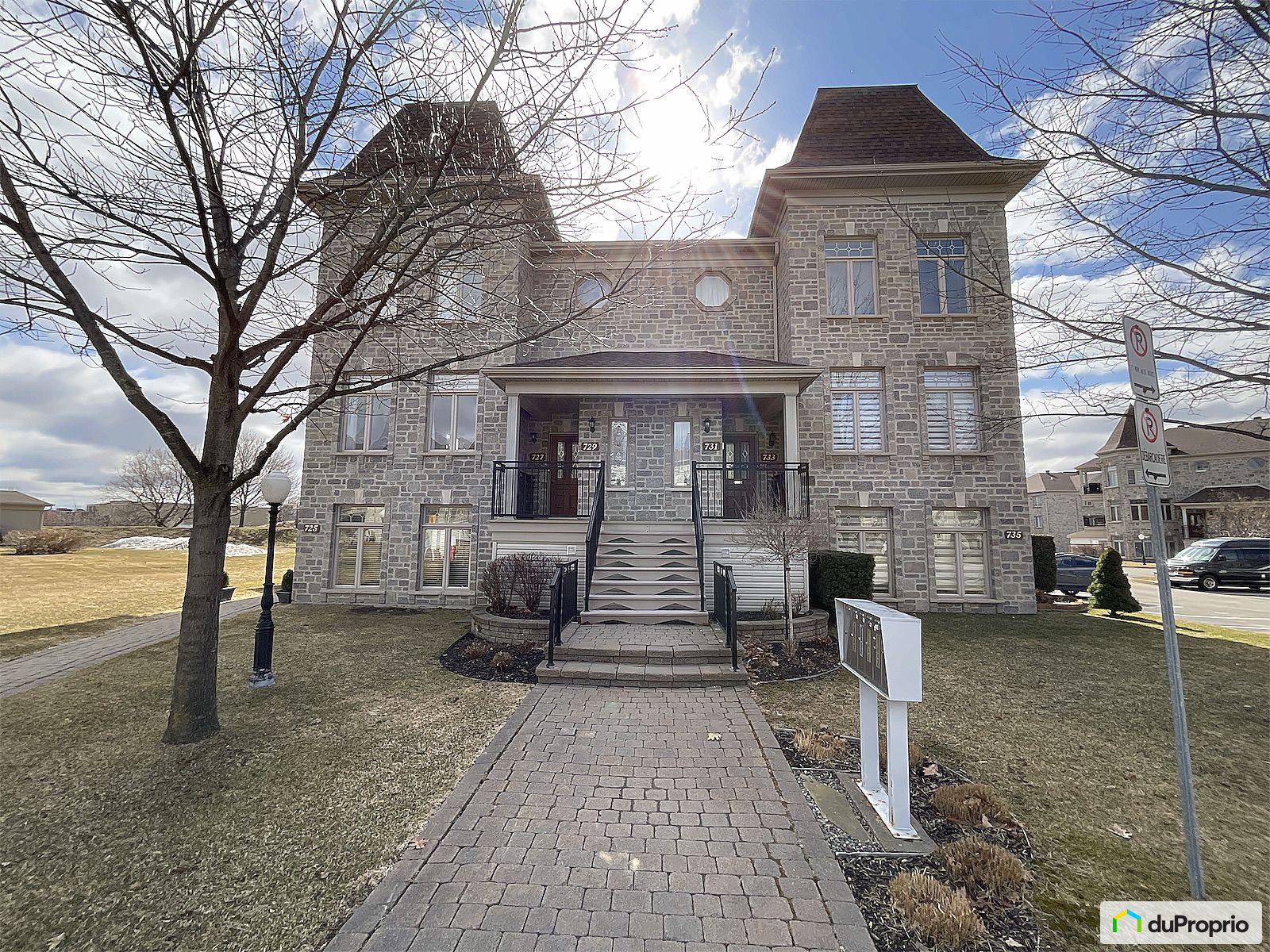 733 Rue De Coligny — photo 1