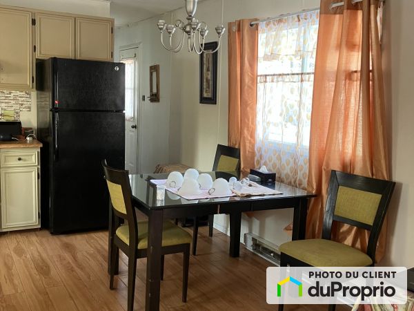511 A chemin des Cèdres, ND-Du-Laus for sale