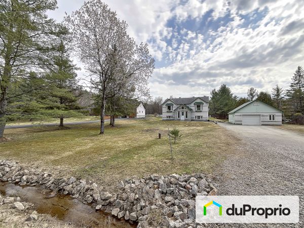496, ch Fogarty, Val-Des-Monts (Perkins) à vendre