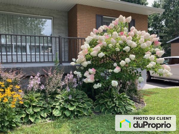 Landscaping - 15 rue Langevin, Boisbriand for sale