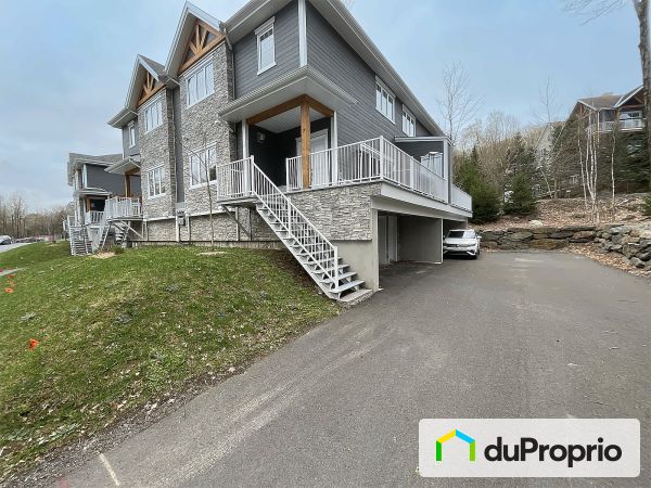 2-159, rue du Cercle des Cantons, Bromont à vendre