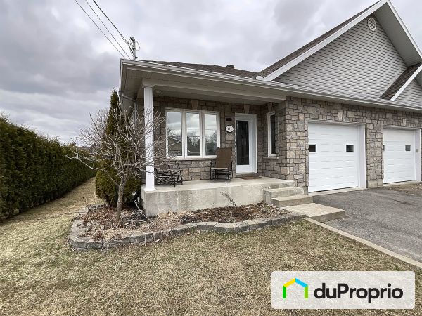 230, place Louis-Denis, St-Étienne-Des-Gres à vendre