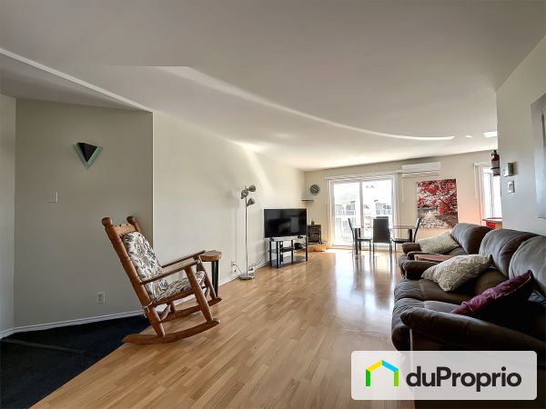 302-515 rue de Mercure, St-Romuald for sale