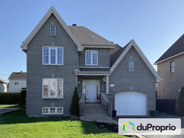 2665 rue de la Bussière, Ste-Julie for sale