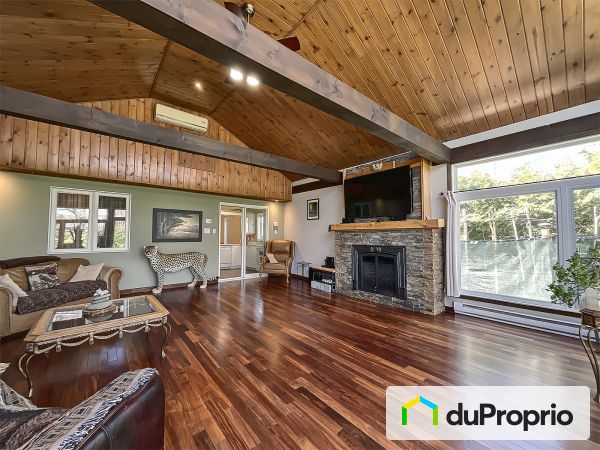 301 rue Louis-Pasteur, St-Jean-sur-Richelieu (St-Luc) for sale