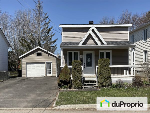 2109 rue Sax, St-Romuald for sale