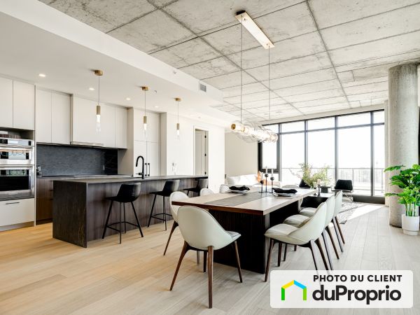 Unité Penthouse - 3480 boulevard St-Elzéar Ouest, Chomedey à vendre