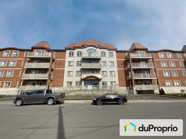 402-8575, avenue René-Descartes, Rivière des Prairies à vendre