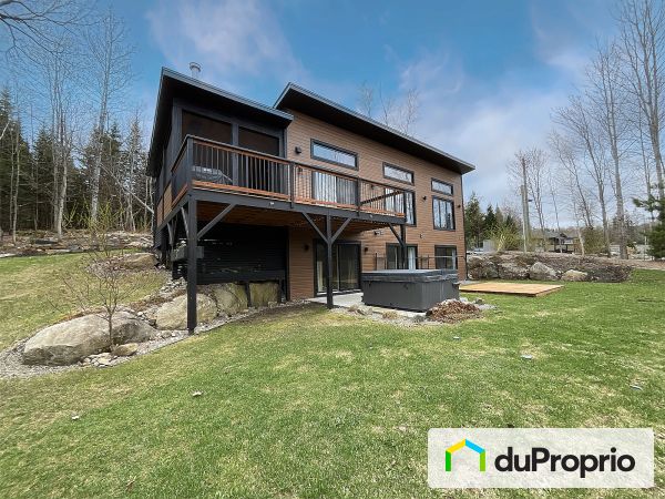 12 rue de l&#39;Oasis, Morin-Heights for sale