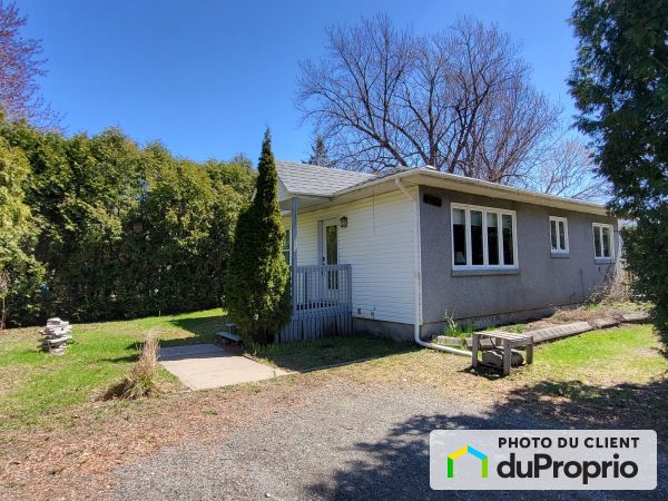208 36e Avenue, Pointe-Calumet for sale