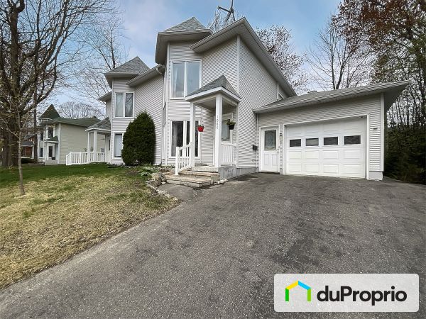 1084 rue Paul-Desruisseaux, Sherbrooke (Jacques-Cartier) for sale