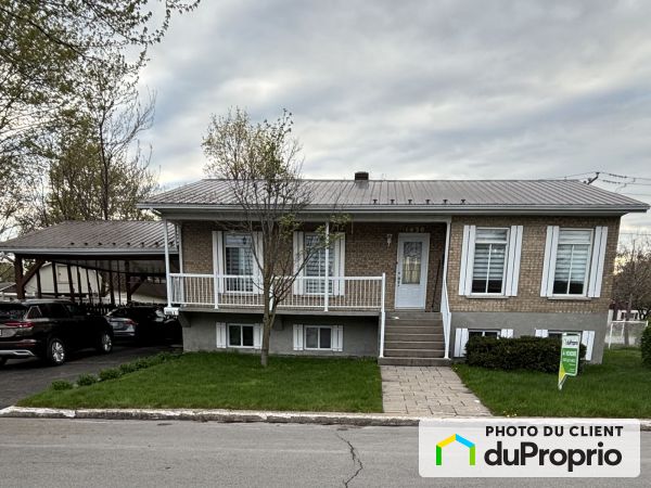 1430 rue Hall, Terrebonne (Lachenaie) for sale