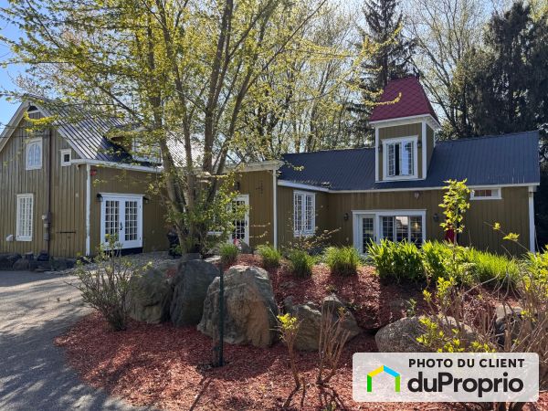 Side View - 905 rang Papineau, St-Paul-D&#39;Abbotsford for sale