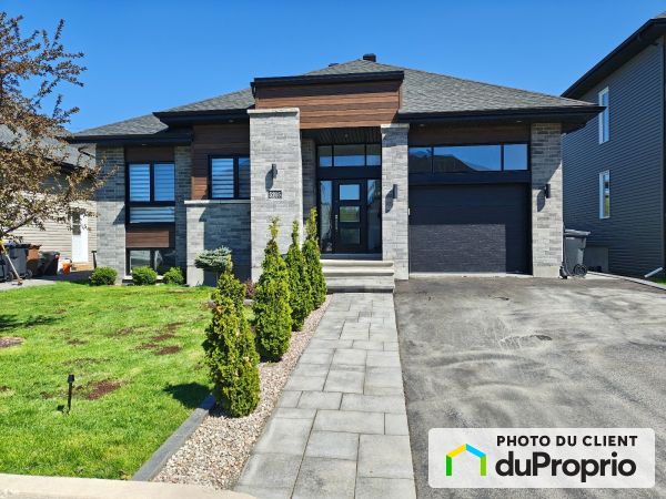 3205 rue du Gamay, Ste-Marthe-Sur-Le-Lac à vendre