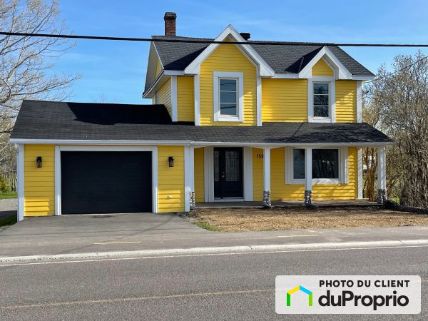 150 3e avenue est, Paspebiac for sale