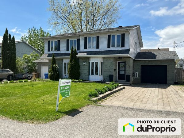116 rue Robert, Les Côteaux for sale