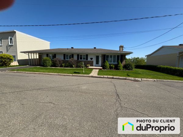 65 boulvard Francois-Xavier, Beauport for sale