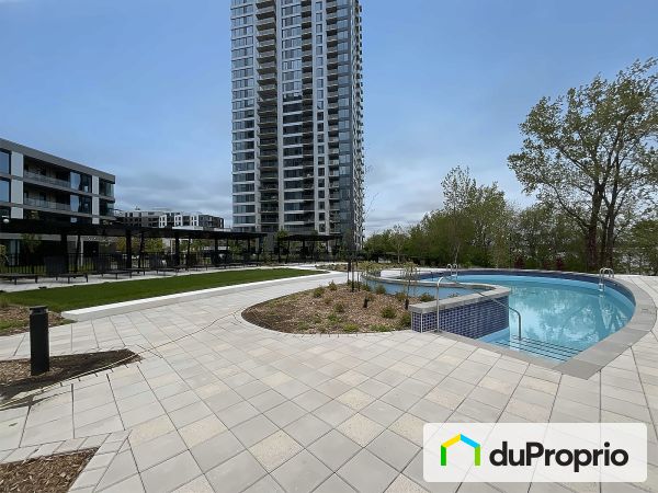 301-399 rue de la Rotonde, L&#39;Ile Des Soeurs for sale