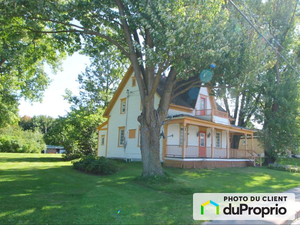 635, rue Royale, Massueville à vendre