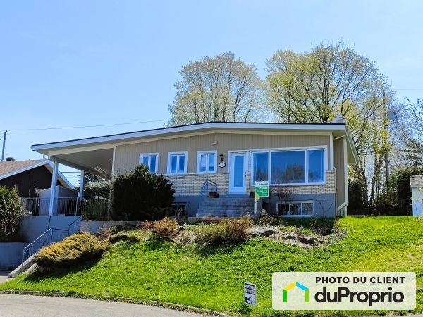 743 carré d&#39;Anjou, Ste-Foy for sale