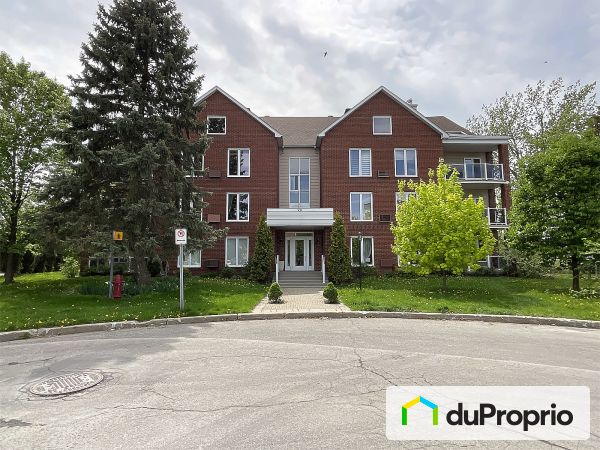 303-20 place Alexandre, La Prairie for sale
