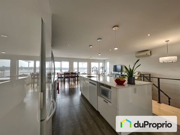 Kitchen - 2932 rue Saint-Laurent, St-Romuald for sale