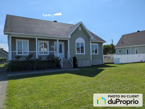 346, rue Céline-Rajotte, Ste-Hélène-De-Bagot à vendre